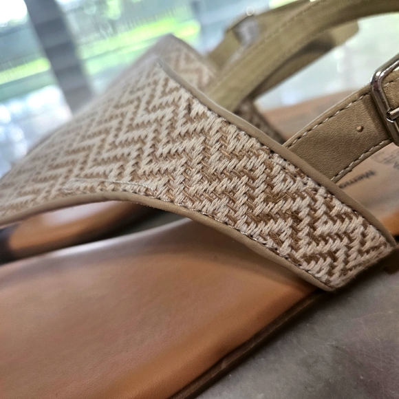 New "Time & Tru" Woven Strappy Sandals - NWT - Picture 3 of 12